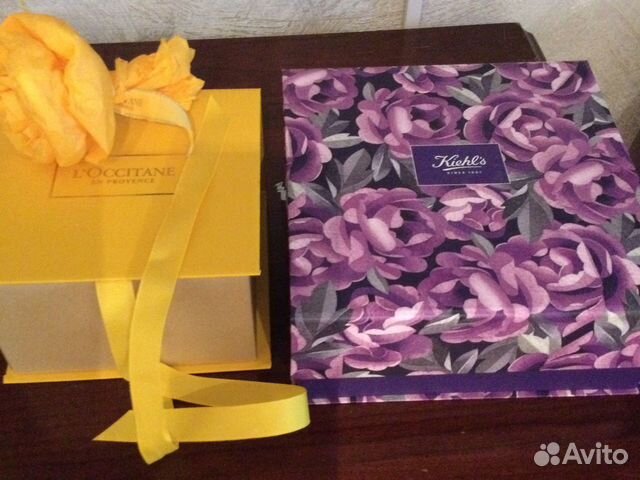 Коробка, пакеты l’Occitane и Kiehl’s