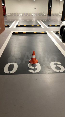 Машиноместо, 14 м²