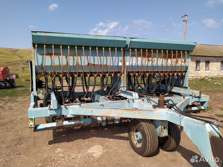 Сеялка Подшипникмаш АП-421А, 2008