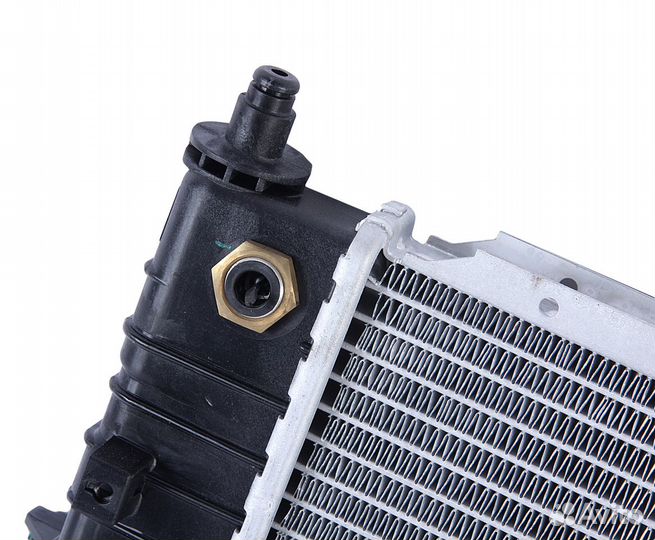 Радиатор ssangyong Rexton (02) (E32/28) АКПП OE