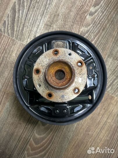 Задний правый поворотный кулак Renault Arkana