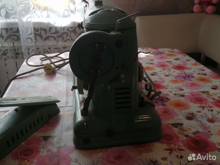 Швейная машина автомат