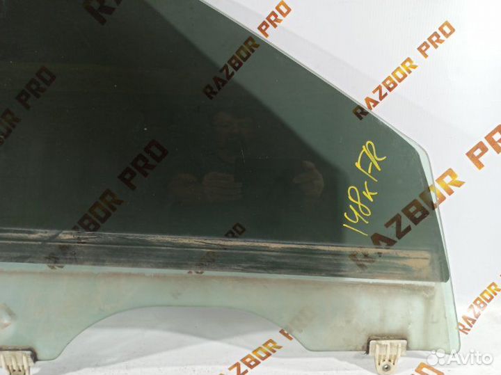 Стекло двери опускное переднее правое Infiniti G35