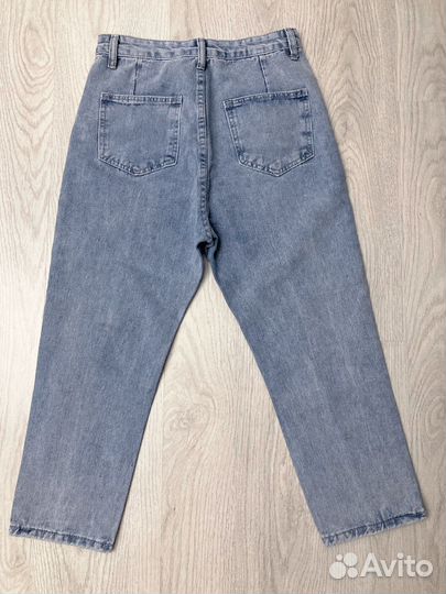 Голубые джинсы moms 44
