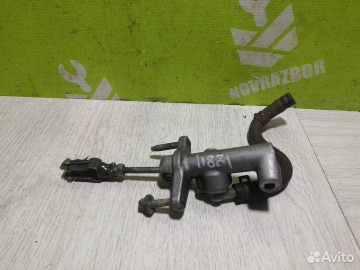 Цилиндр сцепления главный Тойота Карина Е