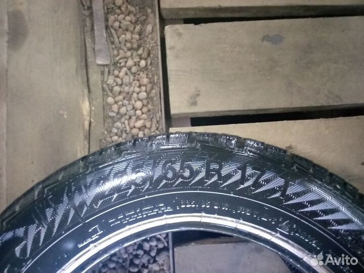 Gislaved Nord Frost 5 225/65 R17 и 225/65 R17 100T