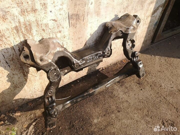 Подрамник передний Мерседес W211