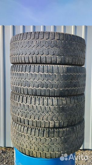 Yokohama IceGuard Stud IG65 225/60 R17 99Q