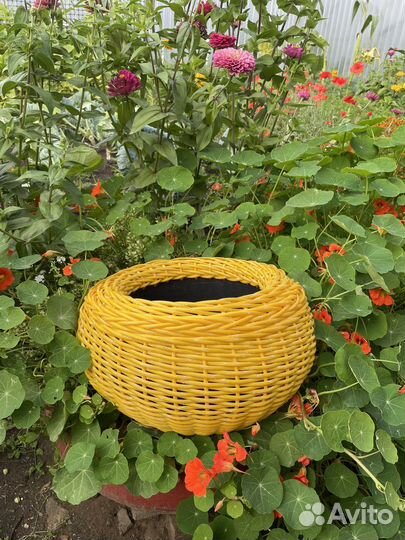 Кашпо из полиротанга