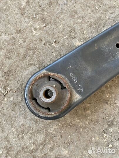 Рычаг передний левый Kia Rio III