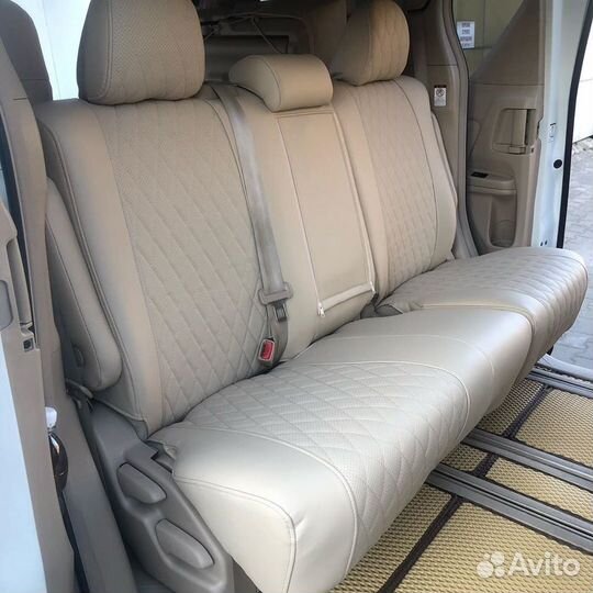 Чехлы Toyota Alphard 20
