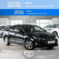 Hyundai Elantra 2.0 AT, 2019, 26 000 км, с пробегом, цена 2 399 000 руб.