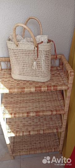 Пикниковая корзина из бумажной лозы