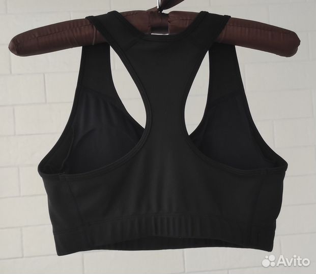 Спортивный топ 46 и бесшовный топ-бандо М