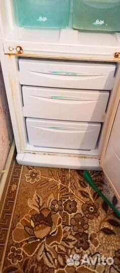 Холодильник бу stinol RF 305