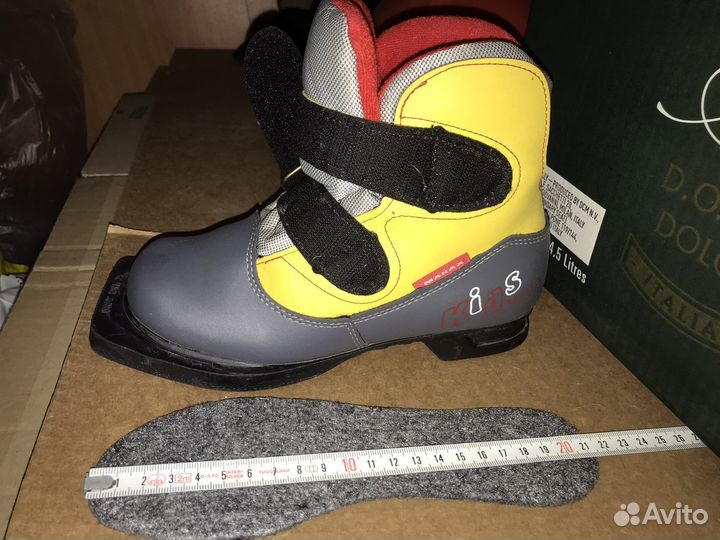 Ботинки новые лыжные детские
