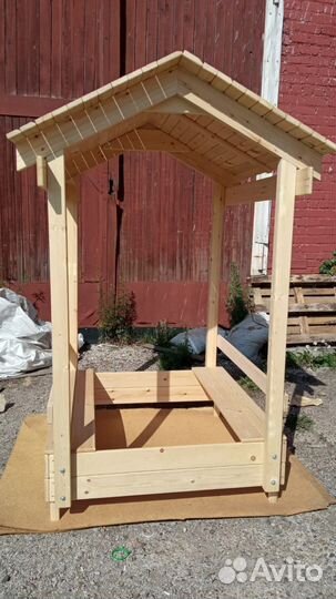 Детская песочница деревянная