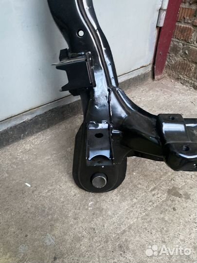 Подрамник Hyundai tucson 03-10