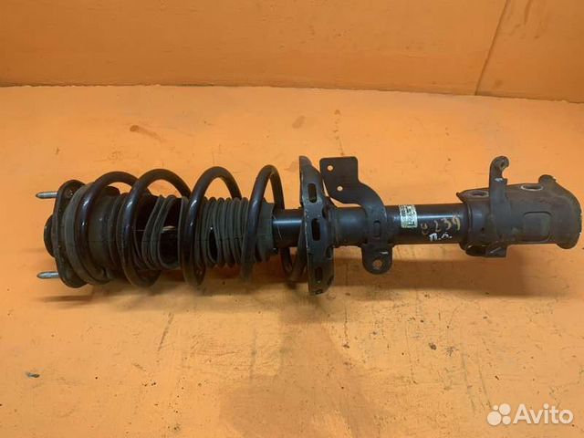 Стойка амортизатора передняя левая Honda Pilot 2
