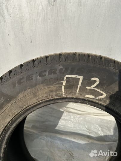 Bridgestone Ice Cruiser 7000S 235/65 R17 108T