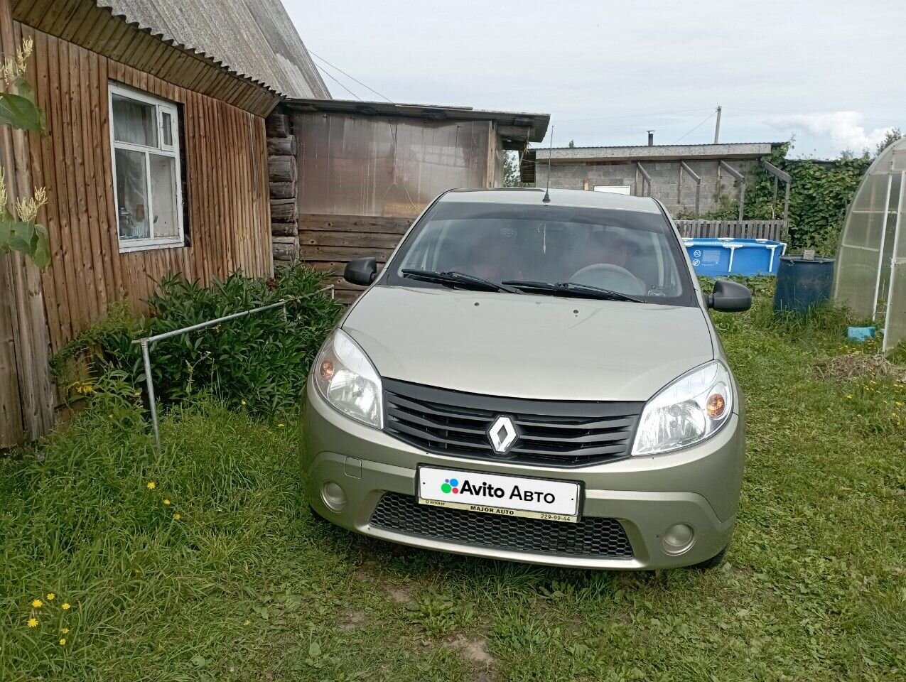 Renault Sandero: фото владельца