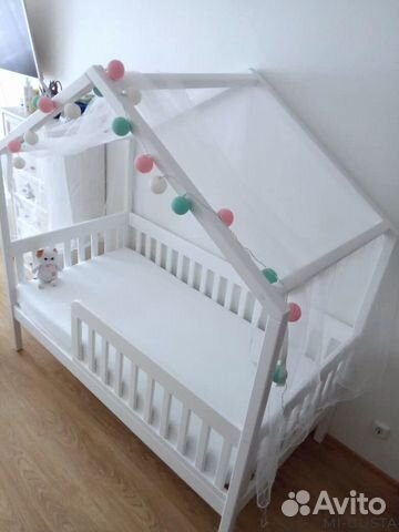 Детская кровать домик