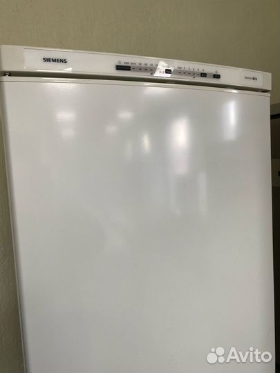 Холодильник siemens