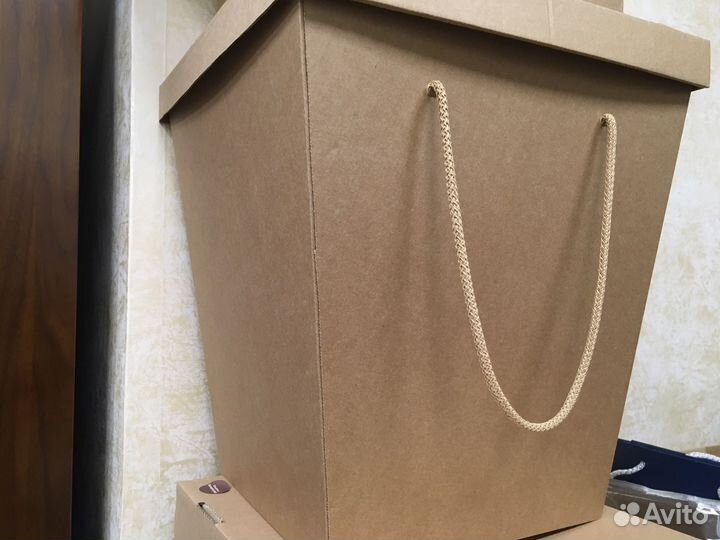 Переноска короб с ручками цветы упаковка картон