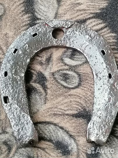 Старинные кованные подковы -на удачу