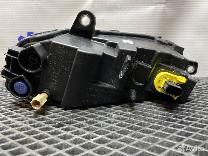 Фара противотуманная правая Volvo FH5 23752741