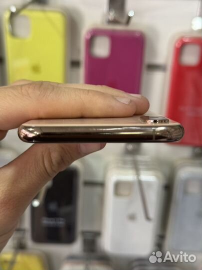 iPhone Xs, 64 ГБ