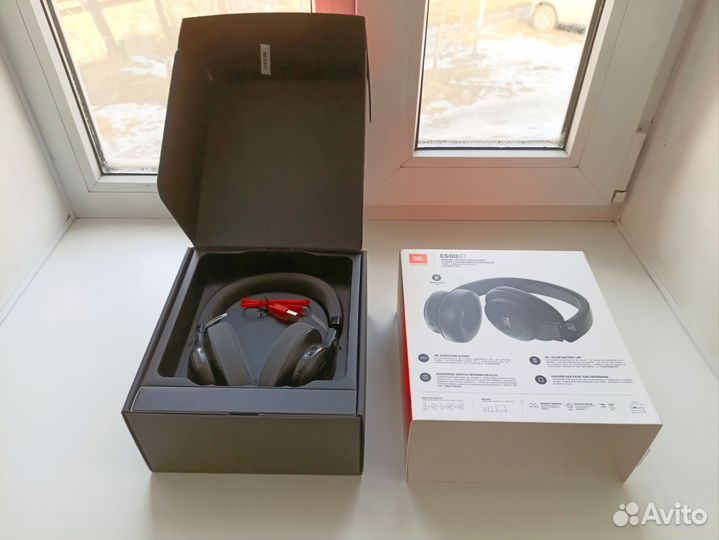 Блютуз наушники JBL E500BT