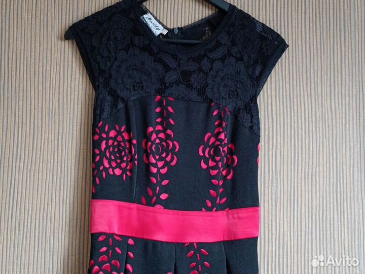 Вечернее платье в пол 42