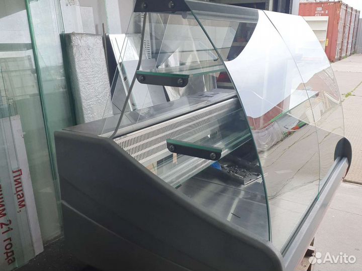 Холодильные витрины Б/у Таир Айсберг Криспи