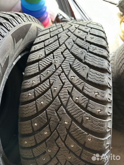 Pirelli Scorpion Ice Zero 2 215/60 R16 99T