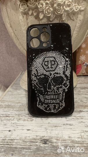 Чехол на iPhone 14 pro max череп стразы