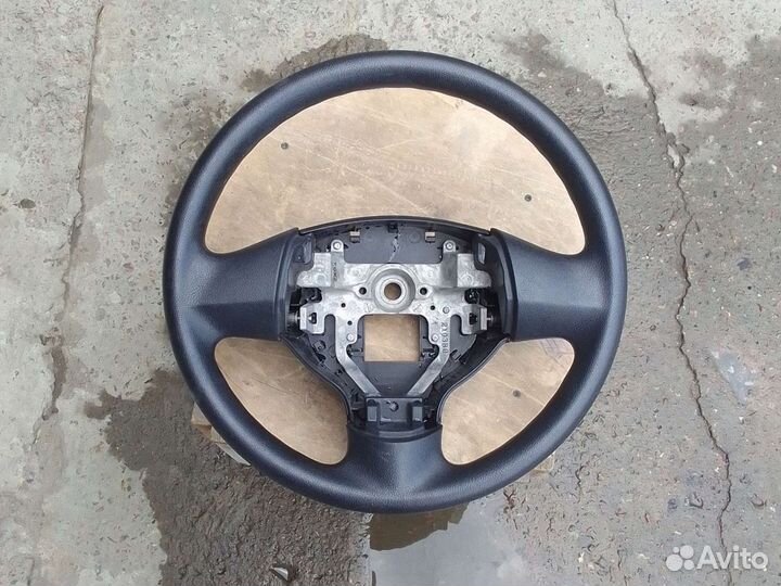 Mitsubishi pajero руль