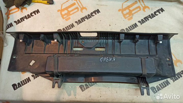 Обшивка багажника Skoda Fabia 2