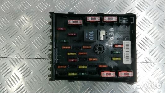 Блок предохранителей volkswagen passat CC (YEA07M1