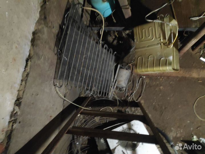 Холодильник полюс 10