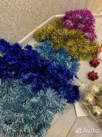 Новогодние игрушки (мишура, шары)