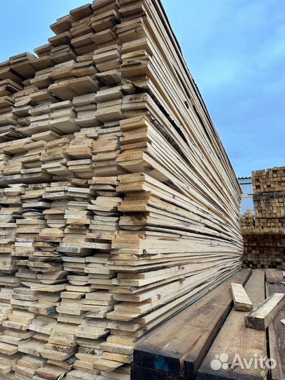 Необрезная доска 50х200х6000 из сосны