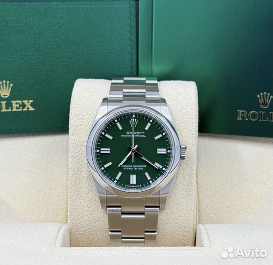 Часы Rolex Oyster Perpetual 36 mm M126000-0005