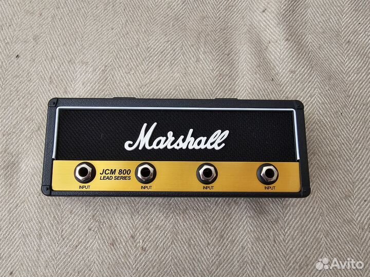 Ключница Marshall, Fender