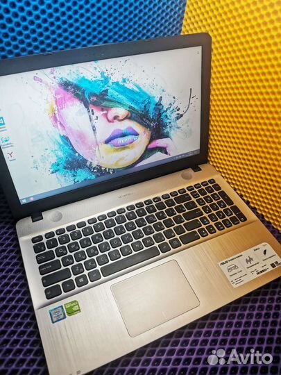 Asus i5-6198du/8gb/Geforce GT 920m 2gb/ssd/hdd