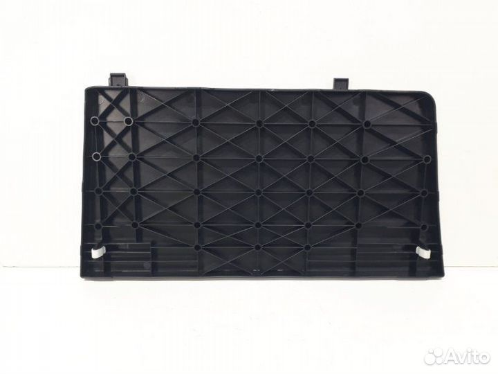 Обшивка багажника задняя левая Toyota Rav4 XA50