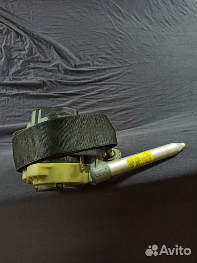 Правый ремень безопасности W210