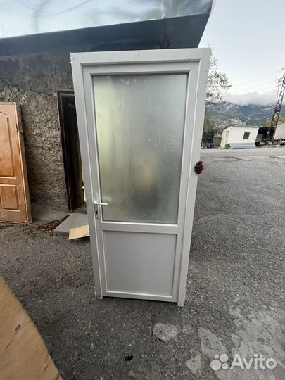 Дверь металопоастиковая