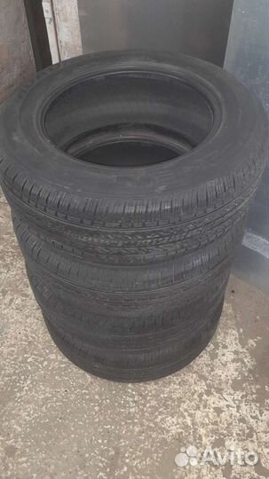 Nexen Roadian 571 235/65 R17