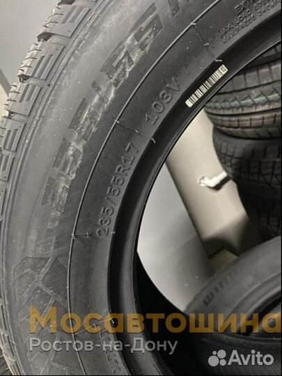 Windforce Snowblazer UHP 235/55 R17 103V